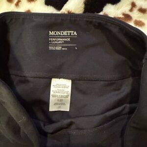 Black leggings size large